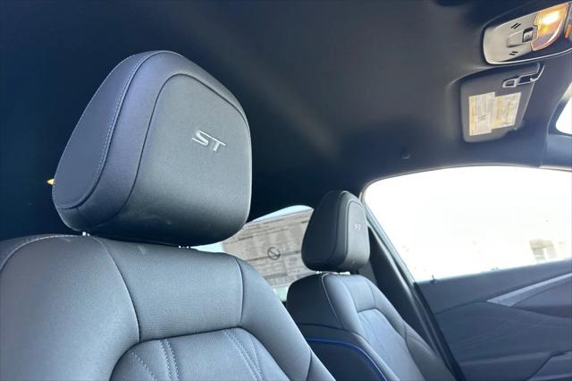 2026 Buick NV Sport Touring FWD
