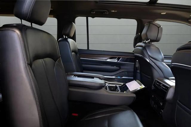 2024 Jeep Grand Wagoneer L 4x4