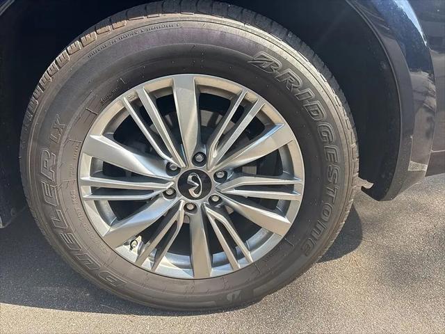 2018 INFINITI QX80 Standard