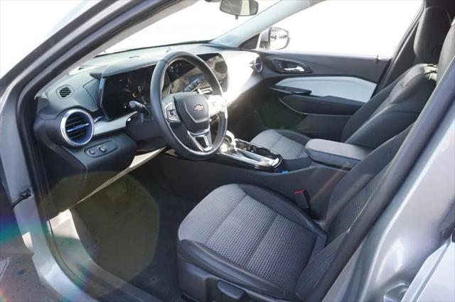 2024 Chevrolet Trax FWD LT