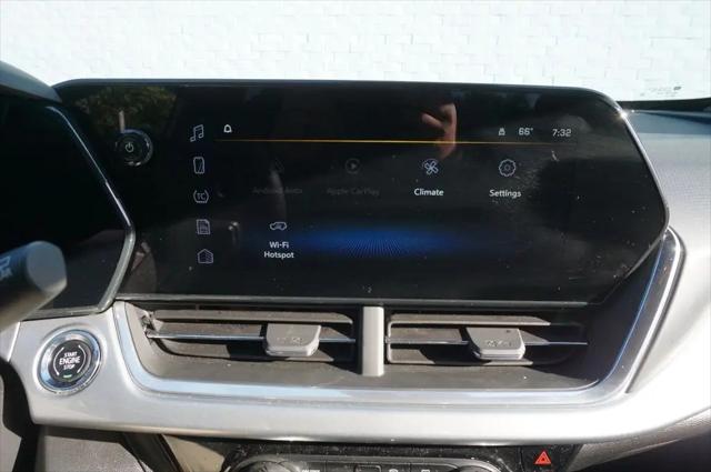 2024 Chevrolet Trax FWD LT