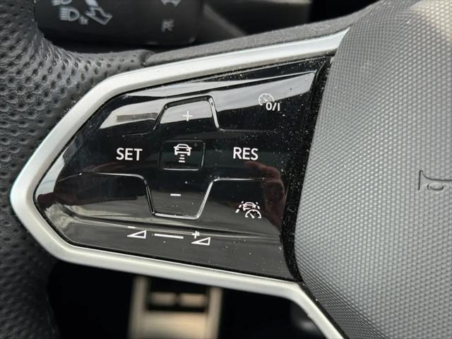 2024 Volkswagen Tiguan 2.0T SEL R-Line