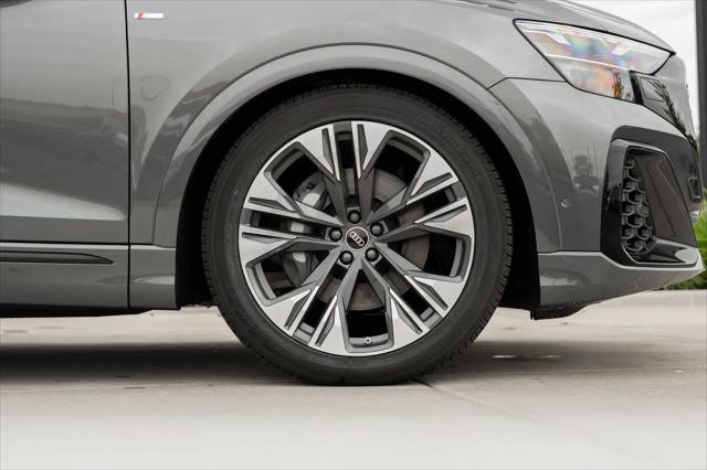 2026 Audi Q8 Premium Plus 55 TFSI quattro Tiptronic