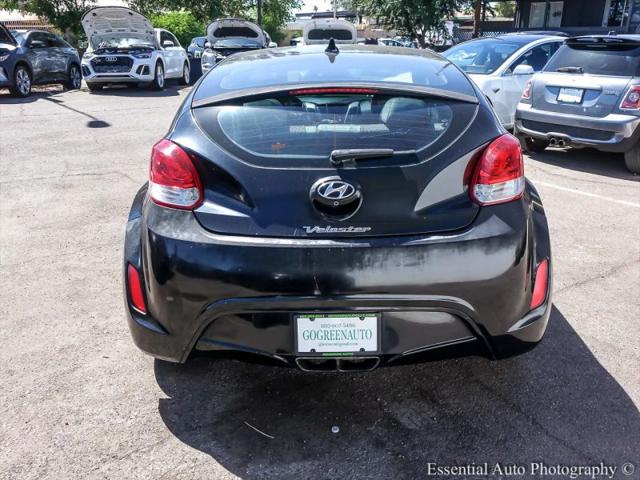 2014 Hyundai Veloster Base w/Gray
