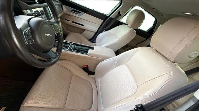 2016 Jaguar XF 35t Prestige