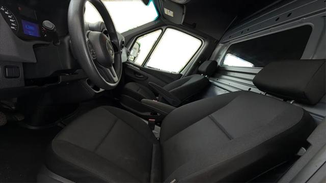2021 Mercedes-Benz Sprinter 2500 High Roof V6