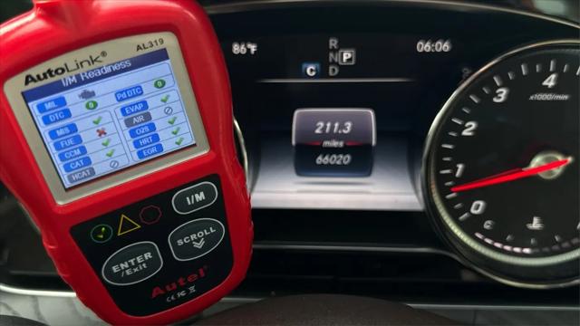 2018 Mercedes-Benz E-CLASS E 300 E 300