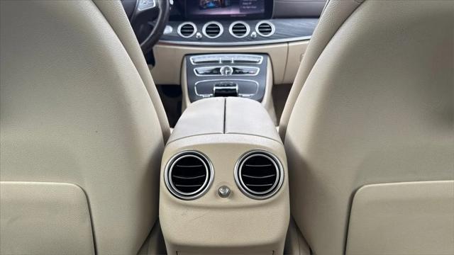 2018 Mercedes-Benz E-CLASS E 300 E 300