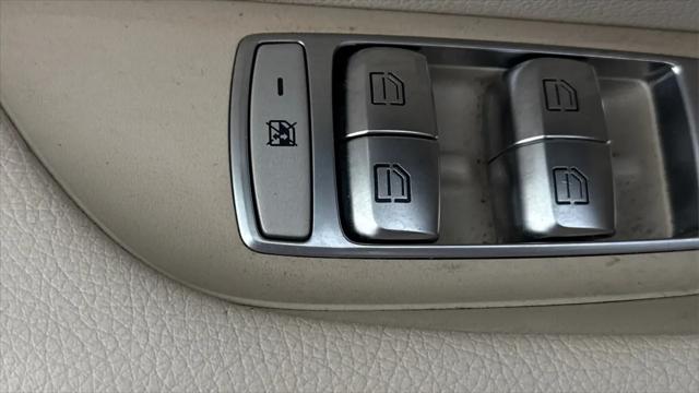 2018 Mercedes-Benz E-CLASS E 300 E 300
