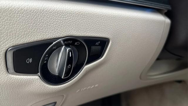 2018 Mercedes-Benz E-CLASS E 300 E 300