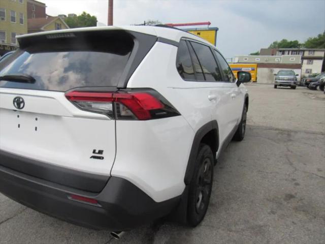 2021 Toyota RAV4 LE