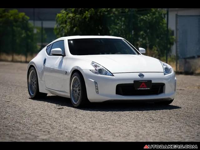 2017 Nissan 370Z Base for sale in Mission Hills, CA