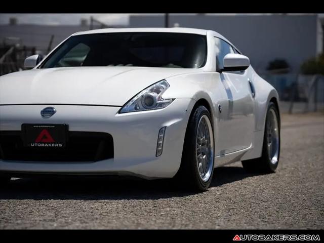 2017 Nissan 370Z Base