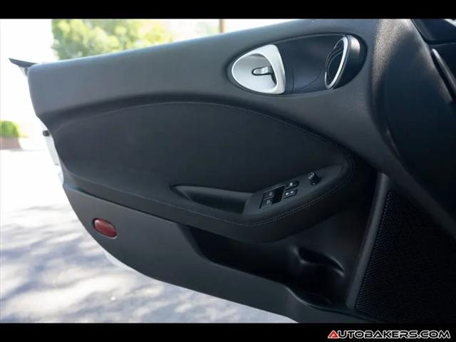 2017 Nissan 370Z Base