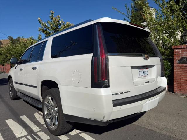 2017 Cadillac Escalade ESV Luxury