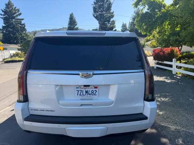 2017 Cadillac Escalade ESV Luxury