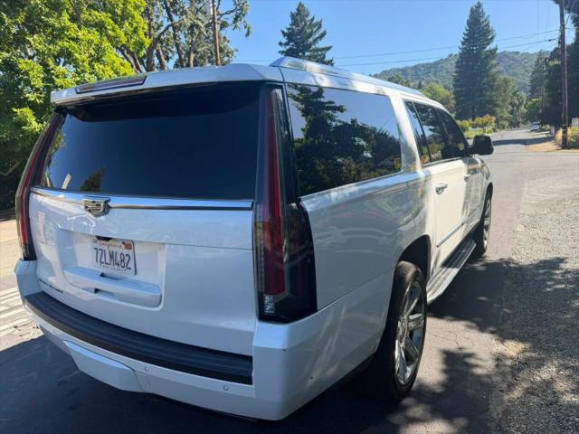 2017 Cadillac Escalade ESV Luxury
