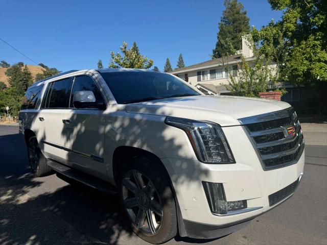 2017 Cadillac Escalade ESV Luxury