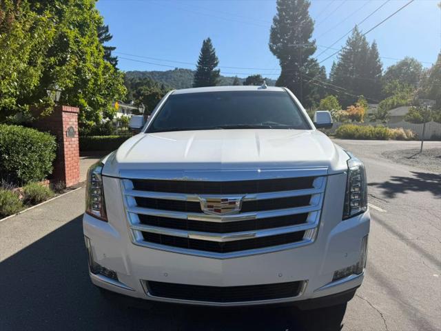 2017 Cadillac Escalade ESV Luxury