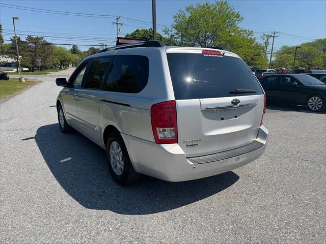 2012 Kia Sedona LX