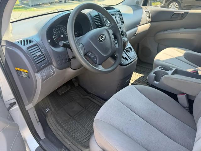 2012 Kia Sedona LX