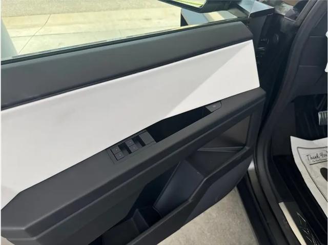 2024 Tesla Cybertruck All-Wheel Drive
