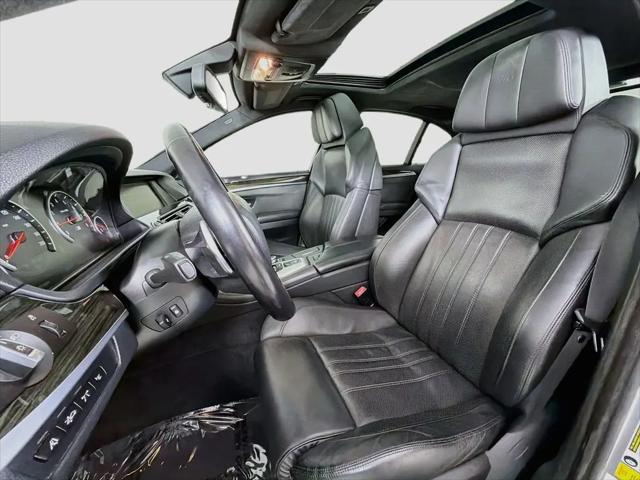 2013 BMW M5 Standard