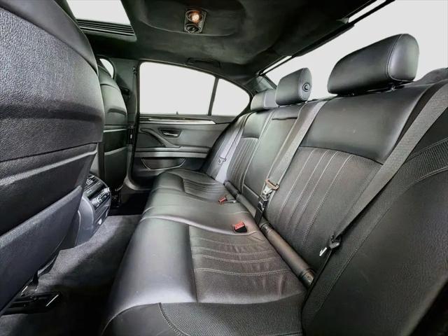2013 BMW M5 Standard