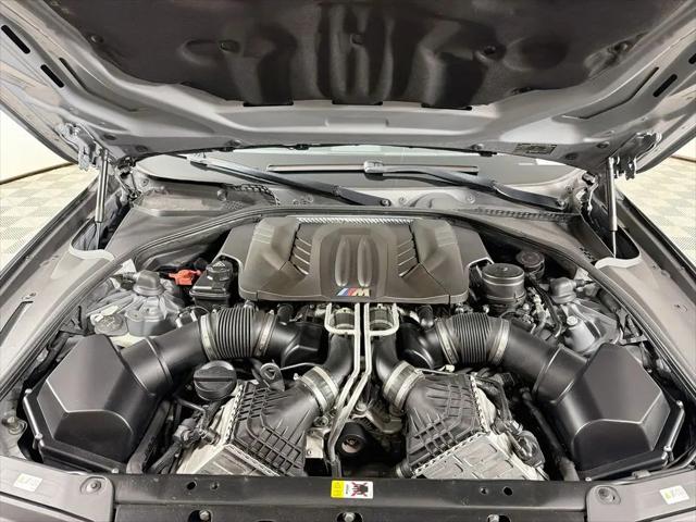 2013 BMW M5 Standard