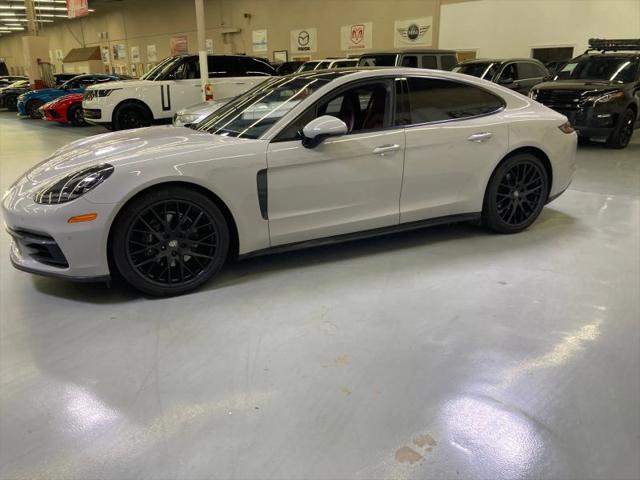 2018 Porsche Panamera Base