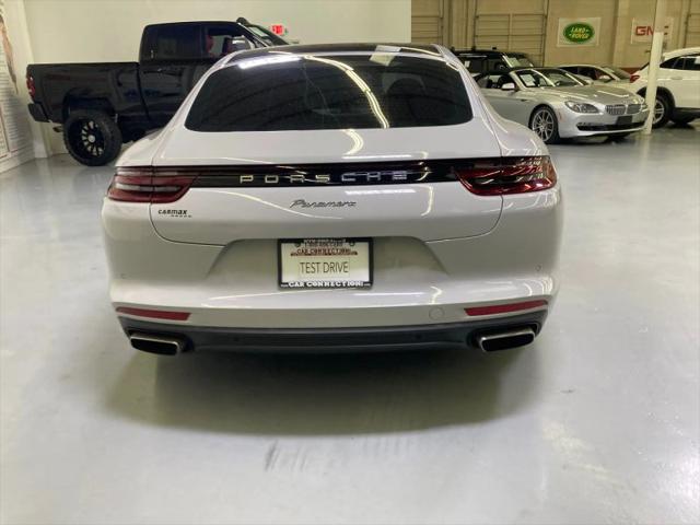 2018 Porsche Panamera Base