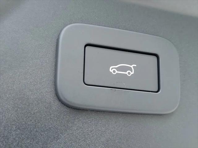 2026 Land Rover Range Rover Velar Belgravia Edition