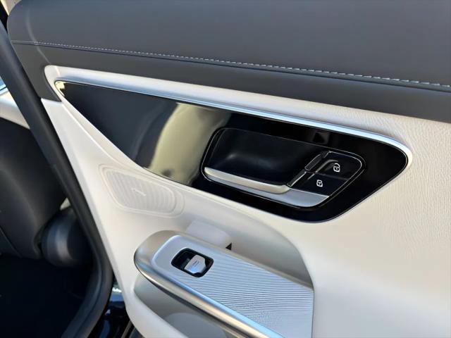 2024 Mercedes-Benz GLC 4MATIC SUV