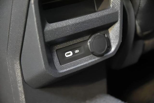 2022 Volkswagen Tiguan 2.0T SEL R-Line