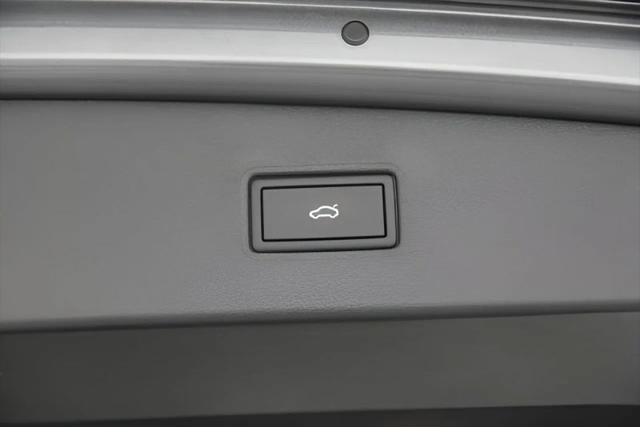 2022 Volkswagen Tiguan 2.0T SEL R-Line