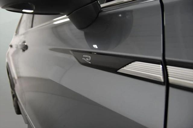 2022 Volkswagen Tiguan 2.0T SEL R-Line