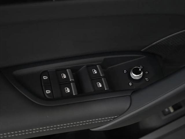 2023 Audi SQ5 Premium Plus TFSI quattro Tiptronic