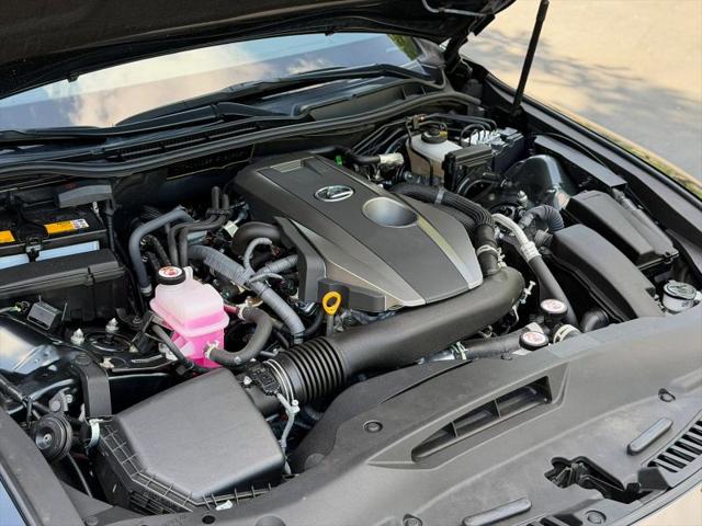 2022 Lexus IS 300 300
