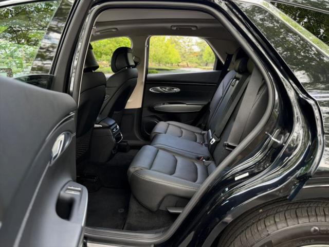 2025 Genesis GV70 2.5T AWD