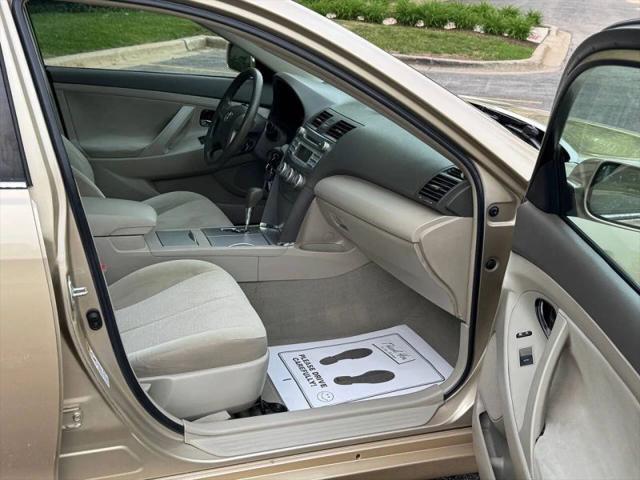 2010 Toyota Camry LE