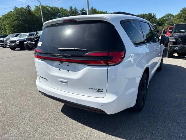 2027 Chrysler Pacifica Limited