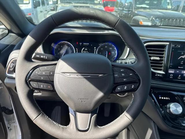 2027 Chrysler Pacifica Limited