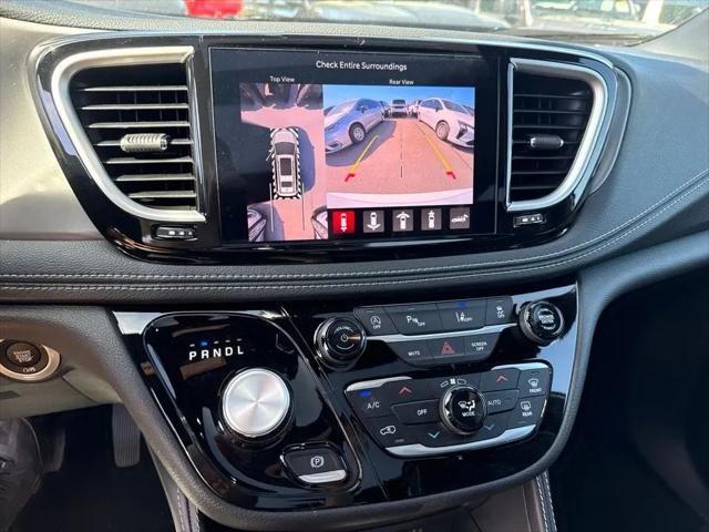 2027 Chrysler Pacifica Limited