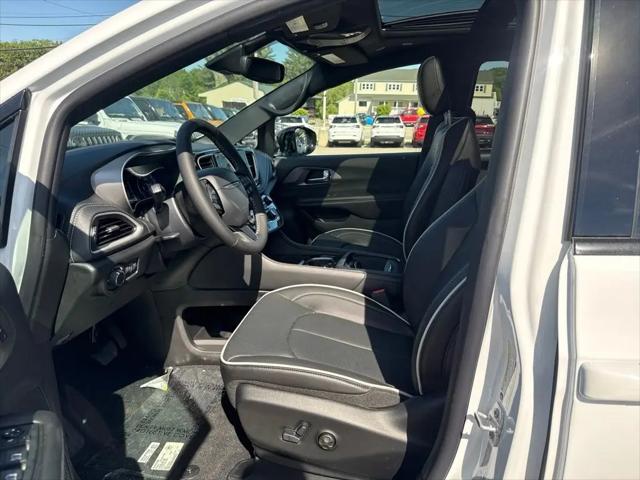 2027 Chrysler Pacifica Limited