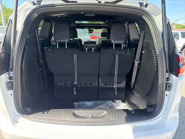 2027 Chrysler Pacifica Limited