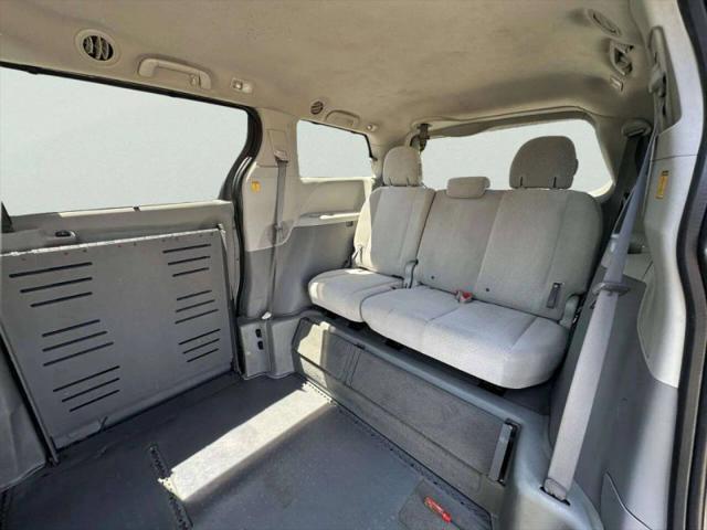 2011 Toyota Sienna LE V6