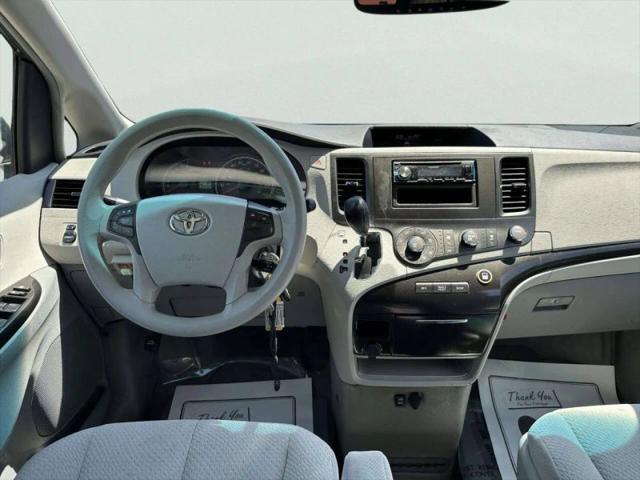 2011 Toyota Sienna LE V6