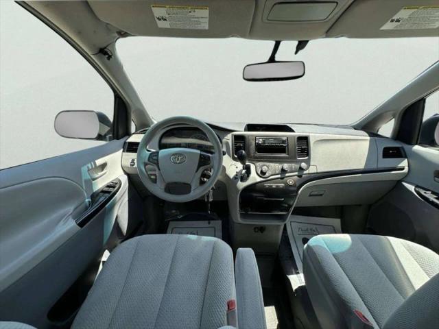 2011 Toyota Sienna LE V6