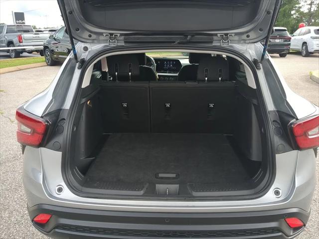 2024 Chevrolet Trax FWD SP
