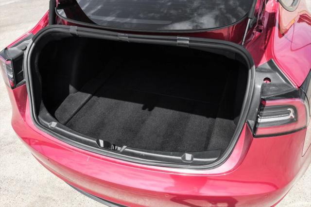 2022 Tesla Model 3 Long Range Dual Motor All-Wheel Drive